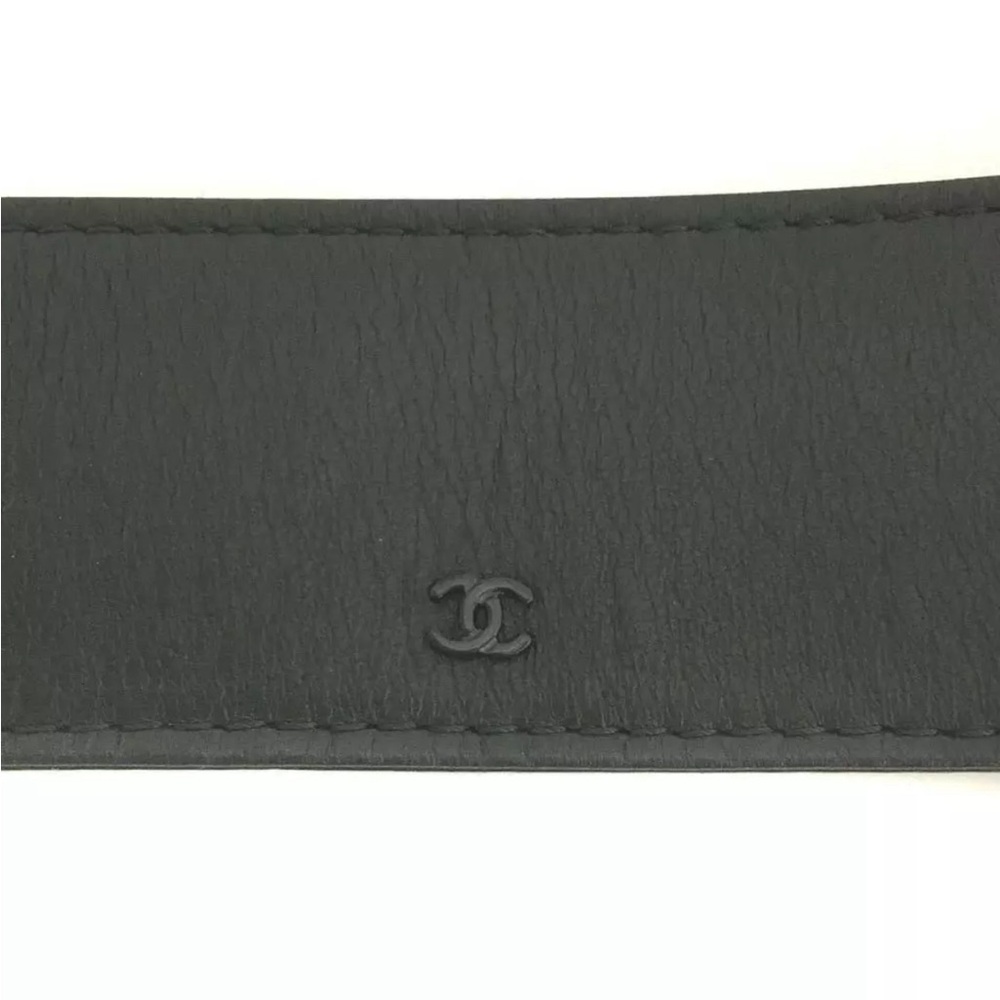 CHANEL CC Logo Kids Leather Belt - Picture 3 of 9